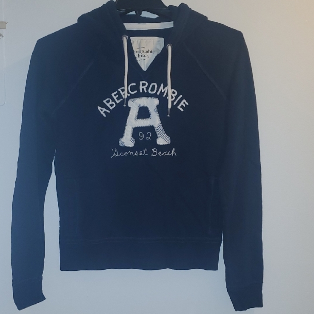 Abercrombie & Fitch Dark Blue Pullover L